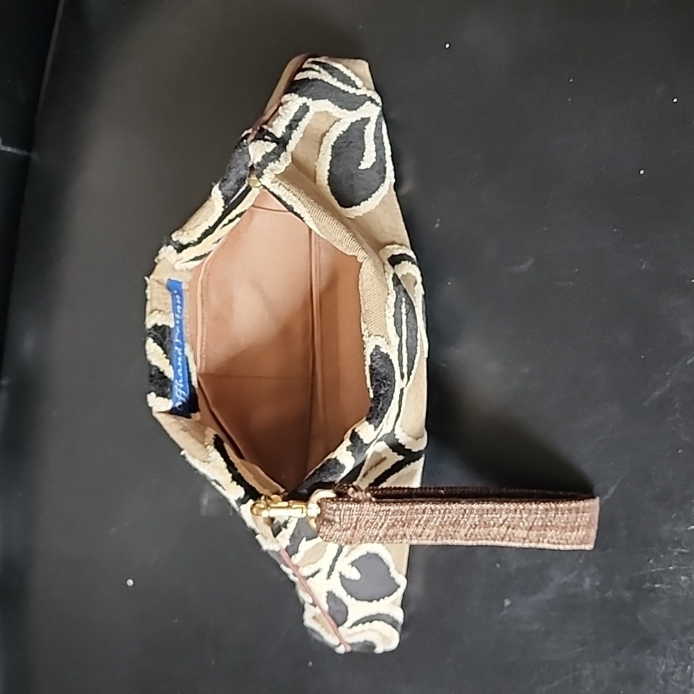 Offhand Designs Black and Tan Tapestry Clutch - Picture 5 of 10